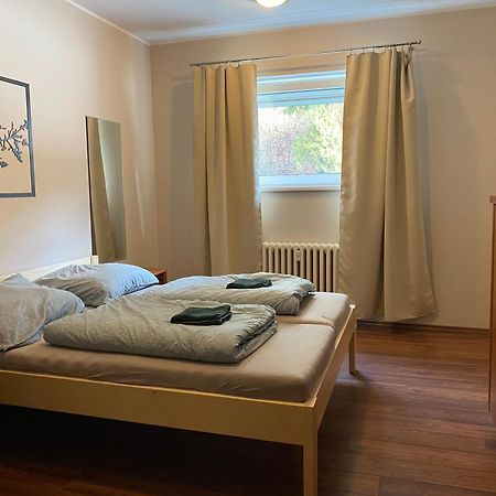 Zen Zone Hostel Братислава Екстер'єр фото